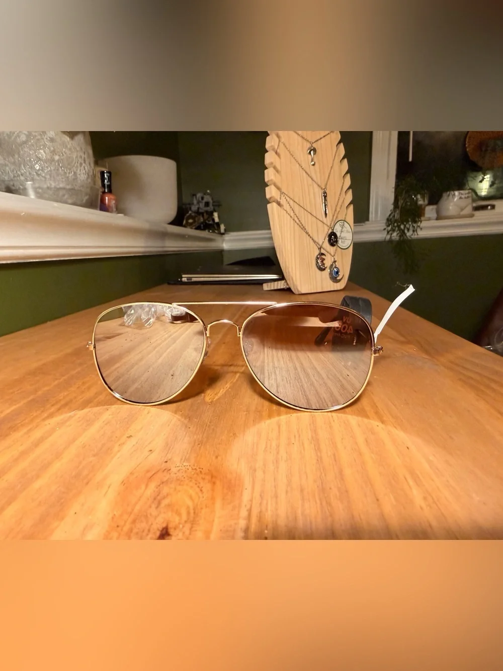 Gold Aviator Sunglasses for Women - Classic Metal Frame